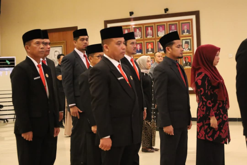 Mengagumkan, 2 Personil PPNS Satpol-PP Kampar Dilantik Kakanwil Kemenkumham Riau