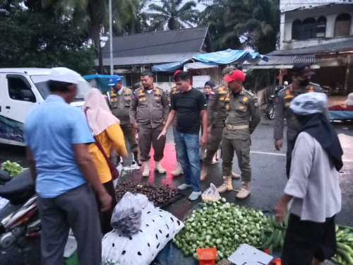 Disdagkop Kampar Tertibkan Pedagang Pasar Inpres Bangkinang, Libatkan Satpol PP dan Dishub