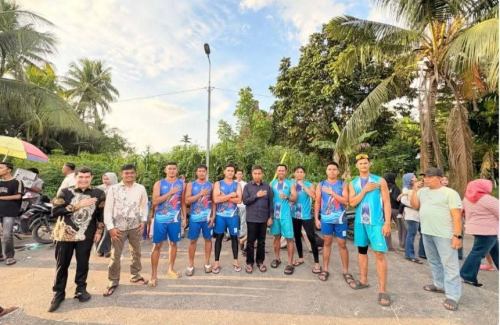 Selesai Kegiatan Resmi, Bupati Kampar Ahmad Yuzar Pilih Menyatu dengan Warga di Pacu Sampan