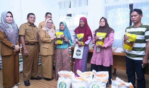 Wabup Kampar Misharti Sebut Bantuan Pangan Bentuk Komitmen Pemerintah Jaga Kesejahteraan Warga