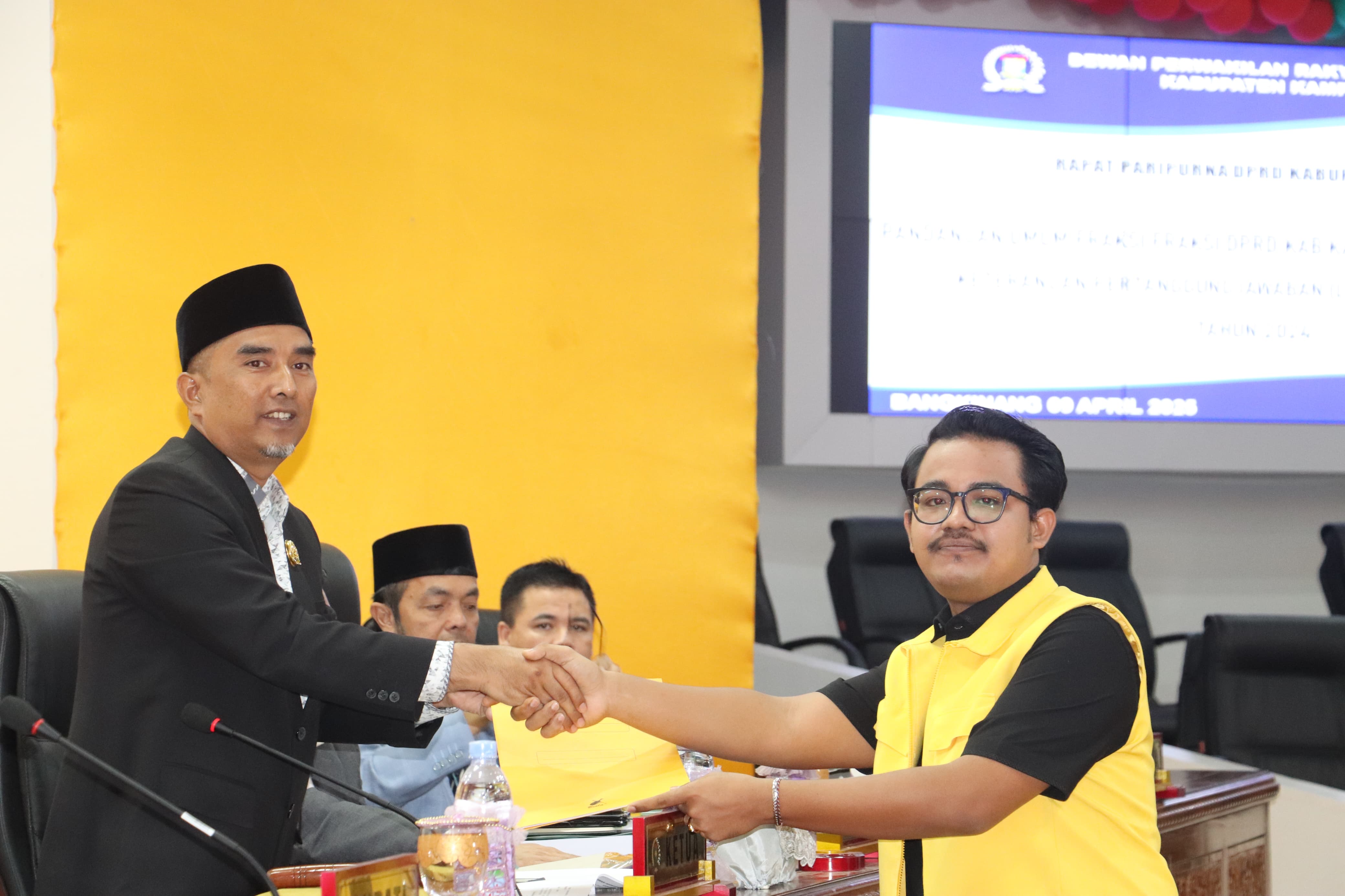 Golkar Soroti Lemahnya Pengelolaan PAD hingga Gagalnya Pembangunan Asrama dalam LKPJ Bupati Kampar 2024