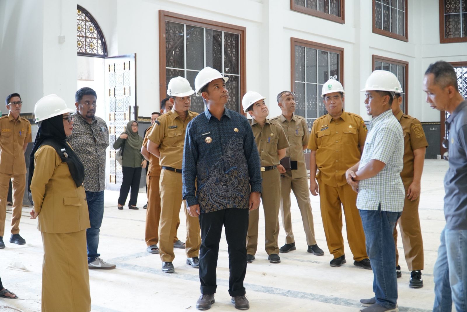 Bupati-Wabup Turun Langsung Cek Progres Islamic Center Kampar, Ditarget Rampung 18 Maret