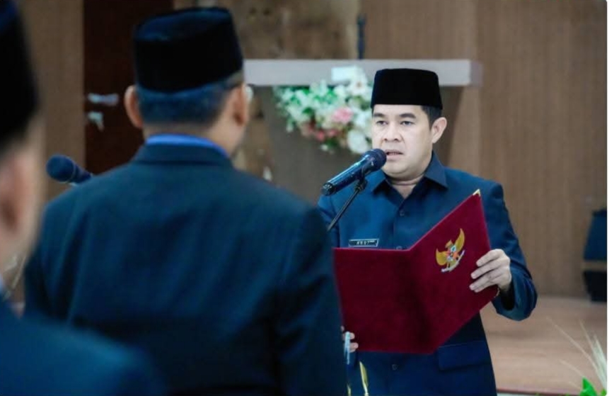 Pemkab Kampar Tetapkan Formasi Baru Birokrasi Lewat Pelantikan Pejabat Administrator dan Pengawas