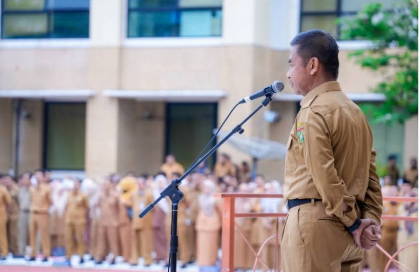 Bupati Kampar Ajak ASN Perkuat Disiplin dalam Apel Gabungan