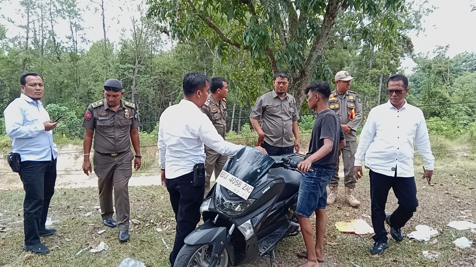 Satpol PP Kampar Sidak Warung Siang Hari, Pemilik Diminta Patuhi Aturan Ramadhan