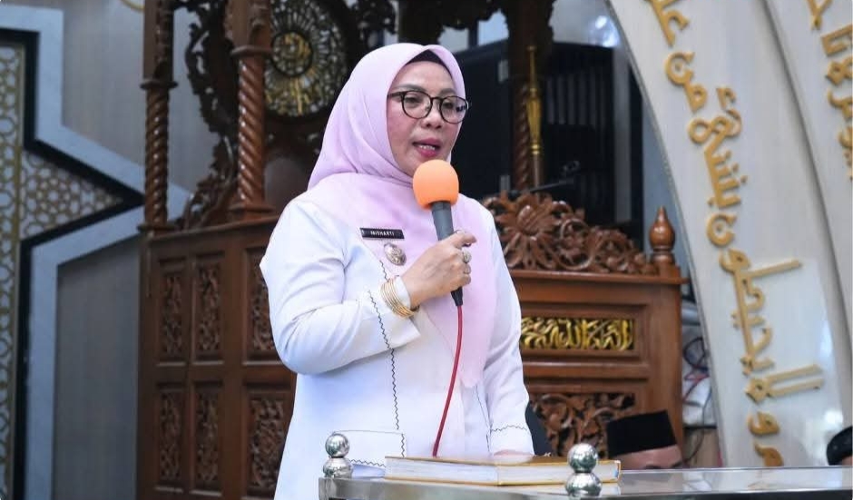 Wabup Kampar Misharti Dorong Solidaritas Warga dalam Halal bi Halal Kubang Jaya