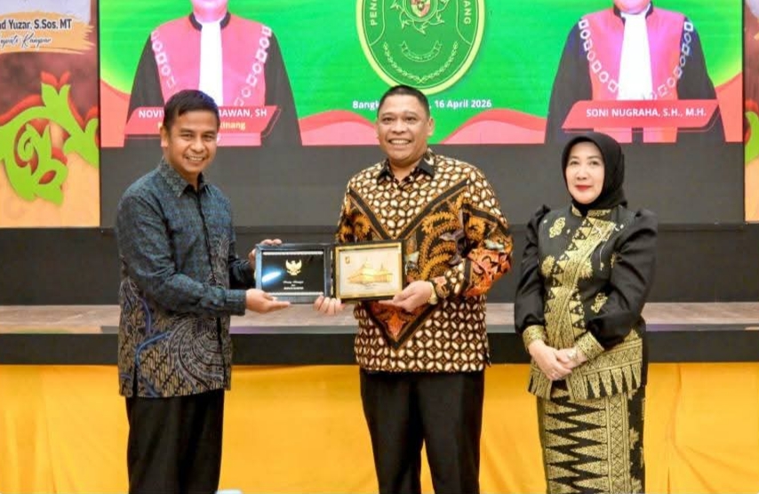 Pisah Sambut Ketua PN Bangkinang, Bupati Kampar Tekankan Kolaborasi Lintas Lembaga
