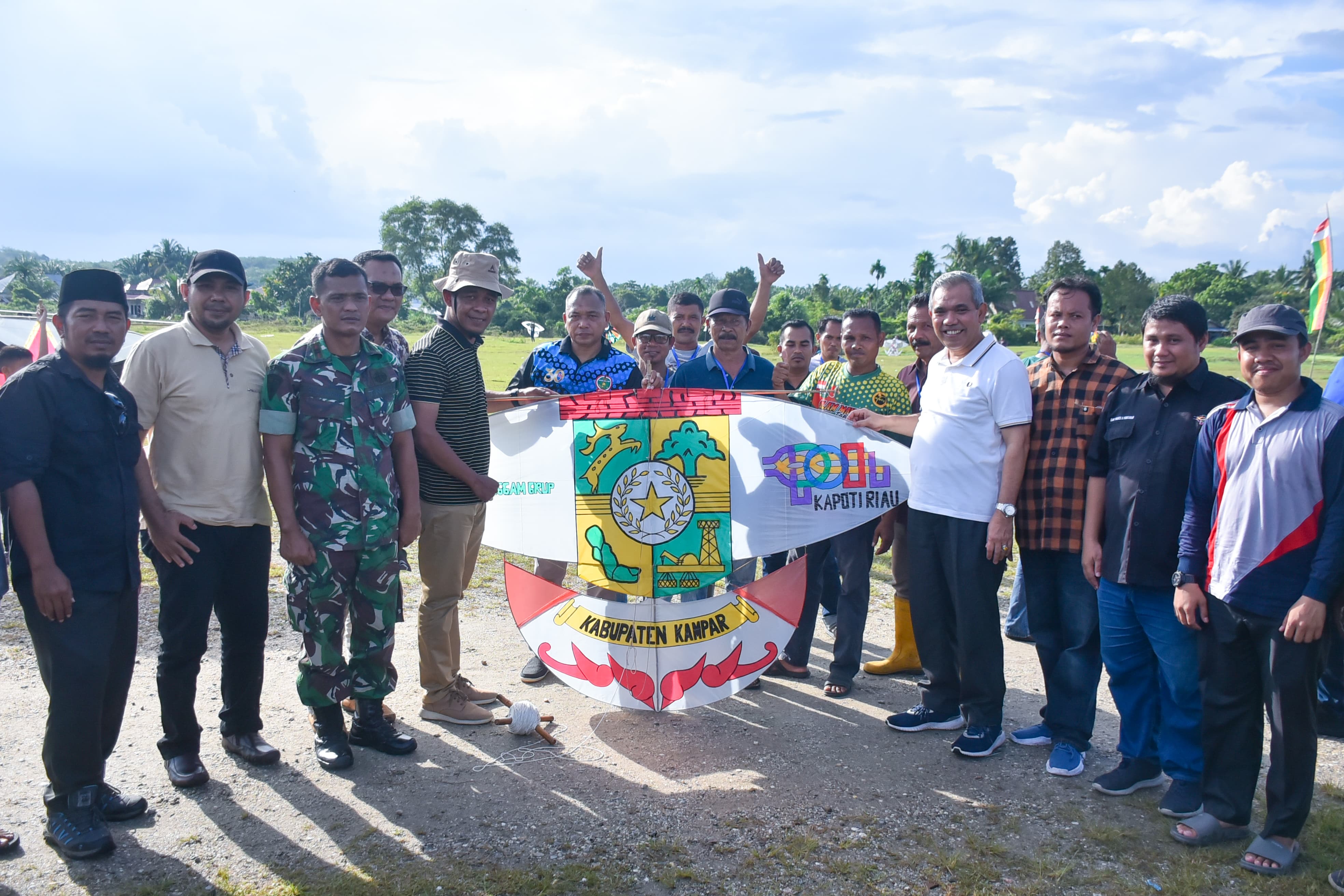 Festival Layang-Layang Desa Salo dan Sanggam Group Resmi Dibuka Zamhur